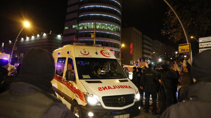 В Турции прогремел взрыв возле жилого дома, есть пострадавшие 
