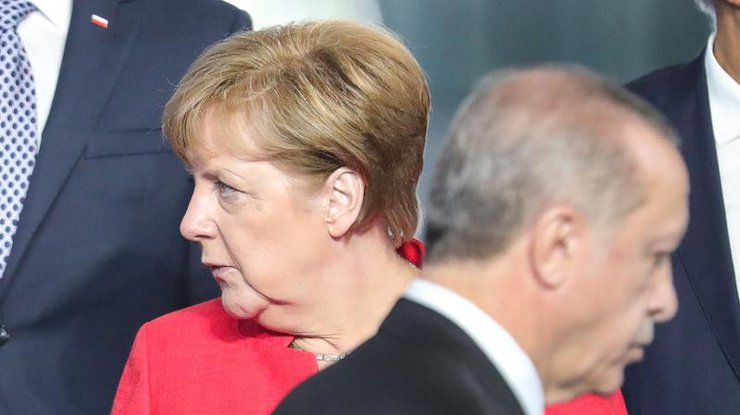 Меркель рассказала о разногласиях с президентом Турции 