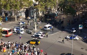 Теракт в Барселоне: опубликовано жуткое видео ликвидации одного из террористов