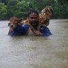 В Южной Азии наводнения унесли жизни 600 человек 