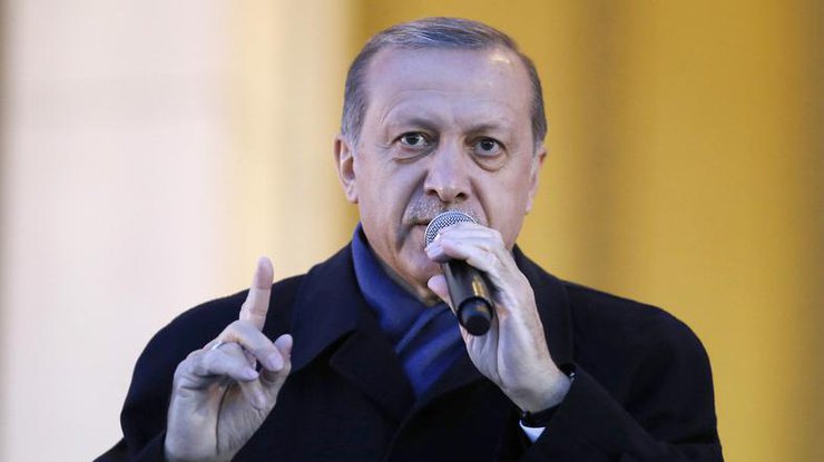Президент Турции грубо ответил на обвинения во вмешательстве в выборы в Германии 