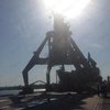 В николаевском порту "Ольвия" упали два огромных крана (фото)