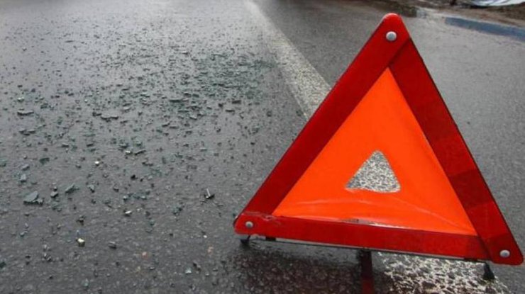 В Киеве водитель сбежал после лобового столкновения