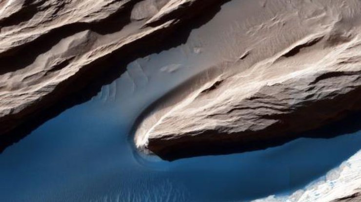 NASA показало снимки с Марса