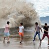На Китай надвигается третий тайфун