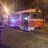 Смертельное ДТП в Киеве: под колеса трамвая попали мать и ребенок (фото) 