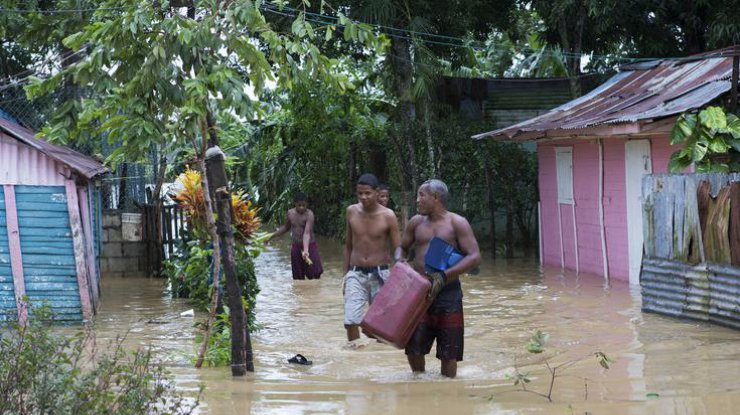 Ураган "Мария": в Пуэрто-Рико орудуют мародеры