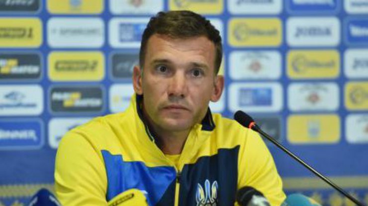 Наставник футбольной сборной Украины Андрей Шевченко