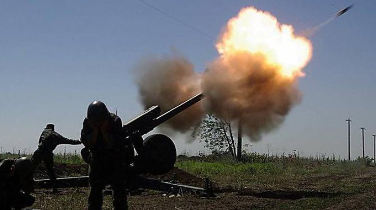 Война на Донбассе: боевики вынуждают украинских солдат открывать огонь