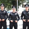 Полицейским запретили носить яркие сумки и зонты