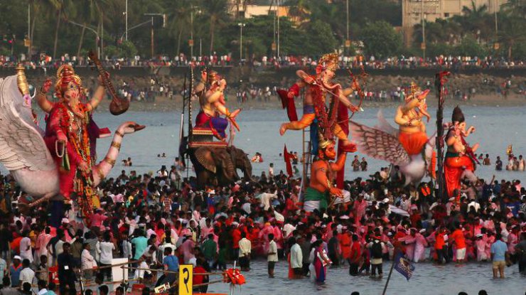 В Индии во время фестиваля утонули 12 человек 