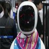 В Японії на виставці 200 компаній представили своїх роботів