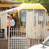 В Сиднее пассажирский поезд врезался в ограждение, есть пострадавшие