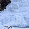Замерз один из самых знаменитых водопадов Украины (фото) 