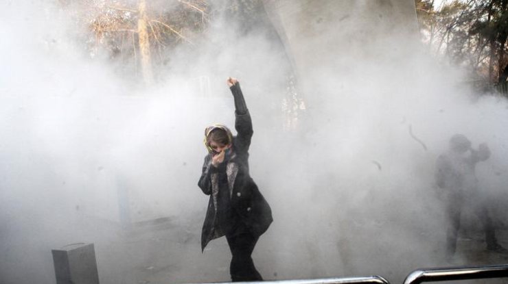 Протесты в Иране: задержаны 90 студентов 