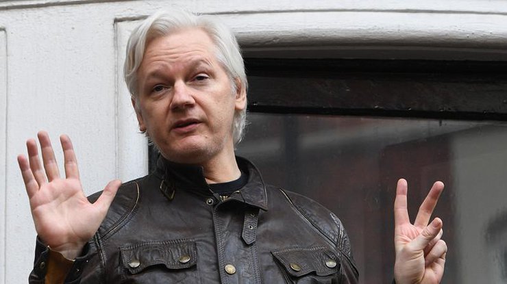 Эквадор выгонит основателя WikiLeaks из посольства в Лондоне