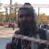Бездомные из Минска пришли пешком на неделю моды в России