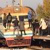 Возмущенные киевляне перекрыли железную дорогу (фото)