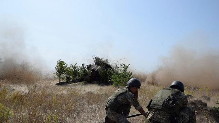 Солдаты ВСУ попали под обстрелы на Донбассе. Илл.: flickr.com/ministryofdefenceua