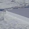 Прямоугольному айсбергу в Арктике нашли объяснение (фото)