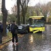 Во Львове авто врезалось в автобус с пассажирами