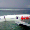 Крушение самолета в Индонезии: в Boeing прокомментировали катастрофу