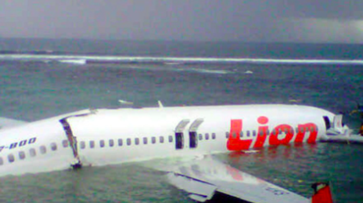 Krushenie Samoleta V Indonezii V Boeing Prokommentirovali Katastrofu Podrobnosti Ua