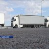 На кордоні з Польщею застрягли півтори сотні вантажівок