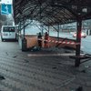 В Киеве автомобиль на огромной скорости "влетел" в подземный переход (фото)