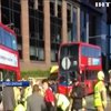 У Лондоні автобус протаранив зупинку з пасажирами