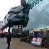 В Киеве заблокировали популярный торговый центр (фото)
