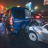 В Киеве четыре автомобиля одновременно попали в жуткое ДТП