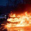 В Киеве Volkswagen Transporter сгорел дотла (фото)