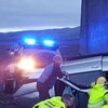 Жуткие кадры: в Исландии авто с туристами вылетело с моста
