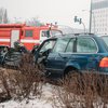 В Киеве BMW снес электроопору и вылетел на обочину