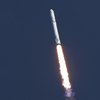 Ракета Falcon 9 уцелела после падения в Атлантический океан