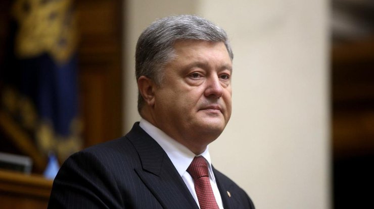 "Глубоко обеспокоен решением польского парламента", - заявил Порошенко 