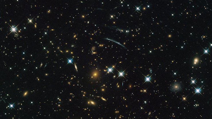 Фото: ESA / Hubble & NASA, RELICS