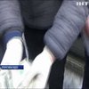 У Чернівцях на хабарі затримали помічника судді (відео)