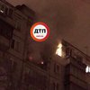 В Киеве загорелся многоэтажный дом 