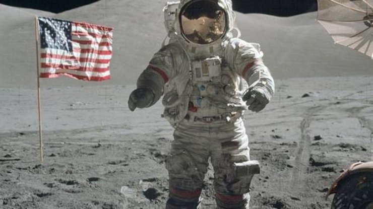 Человек на Луне. Фото NASA