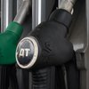 Цены на бензин в Украине снизились 