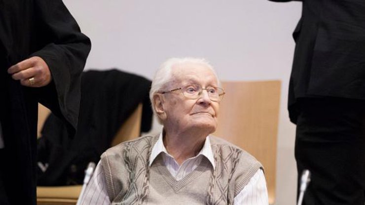 В Германии умер "бухгалтер Освенцима" 