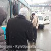 В Киеве автомобиль врезался в пассажирский автобус (фото)