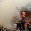Депутатов травили слезоточивым газом в парламенте Косово (видео)