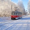 В Одессе пассажиры трамвая "подвинули" автомобиль (фото)