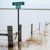 В США из-за наводнения ввели режим чрезвычайного положения