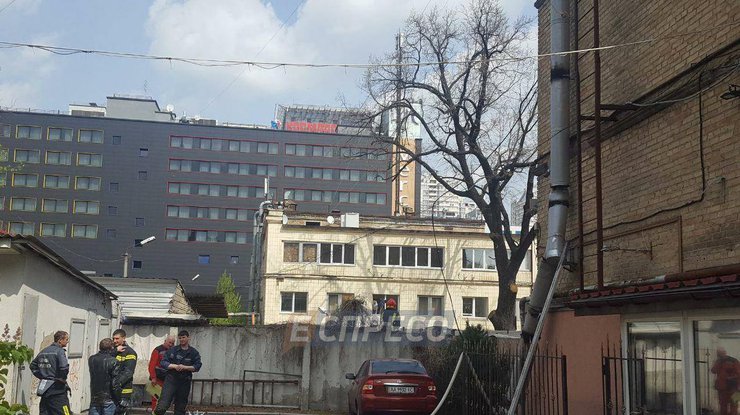В Киеве вспыхнуло кафе (Фото: Эспресо)
