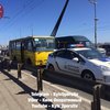 В Киеве маршрутка протаранила авто полиции (фото)