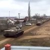 Российская техника едет к украинской границе (видео)